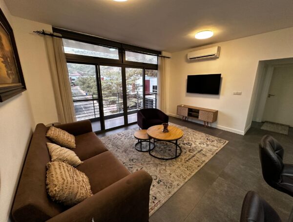 2 Bedroom Apartment In Ayimensah
